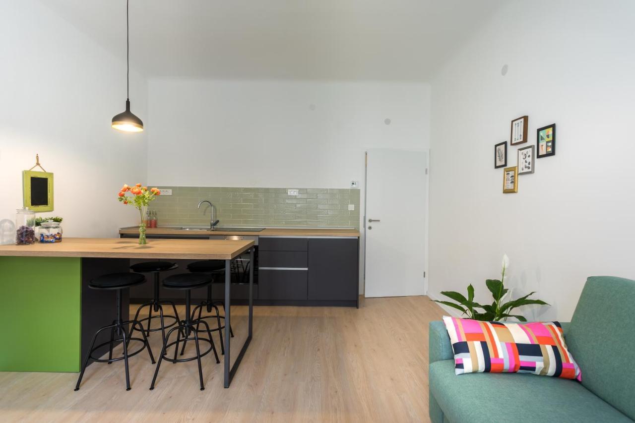 Go2Zagreb Chick Apartment Private Parking Available Esterno foto