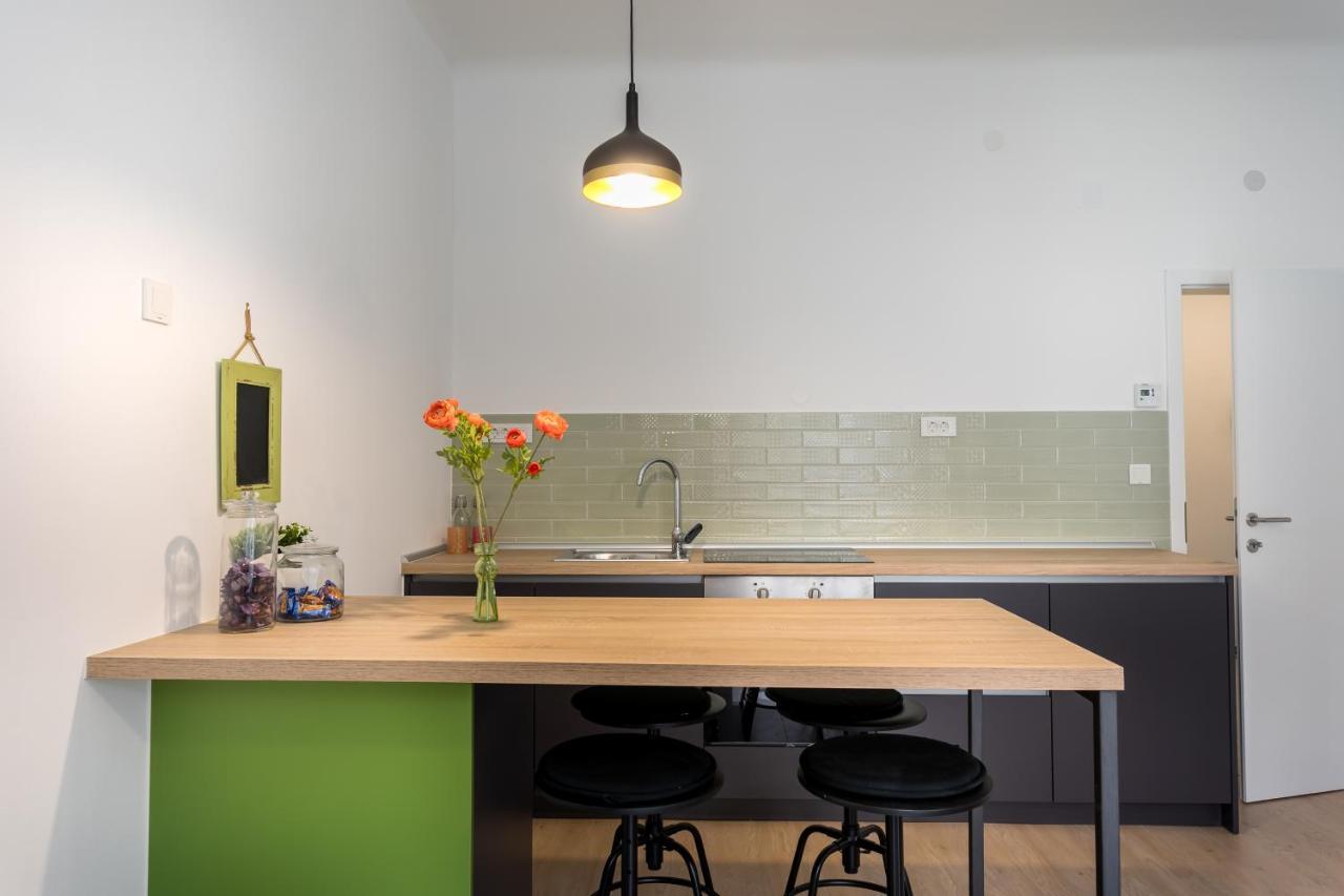 Go2Zagreb Chick Apartment Private Parking Available Esterno foto